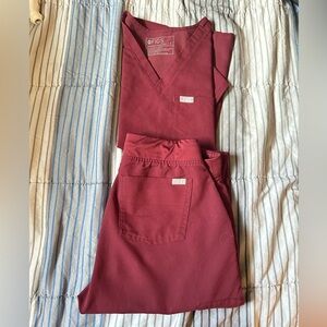 FIGS - MAROON WOMEN SMALL SET